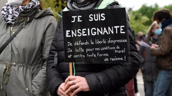 تظاهرات مرتقبة في أنحاء فرنسا بعد قطع رأس مدرّس
